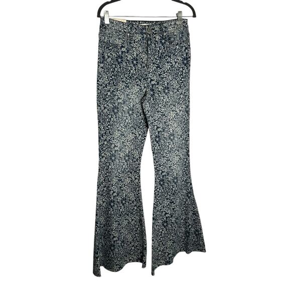 NWT Altar’d State All Over Floral Print High Rise Flare Denim Jeans Size 28 - Picture 1 of 9